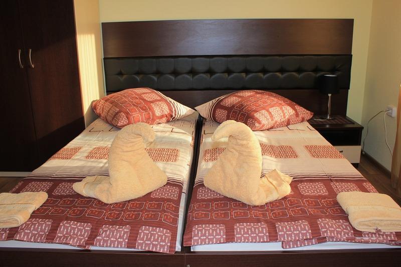 Hotel Falvarak Браслав Екстериор снимка