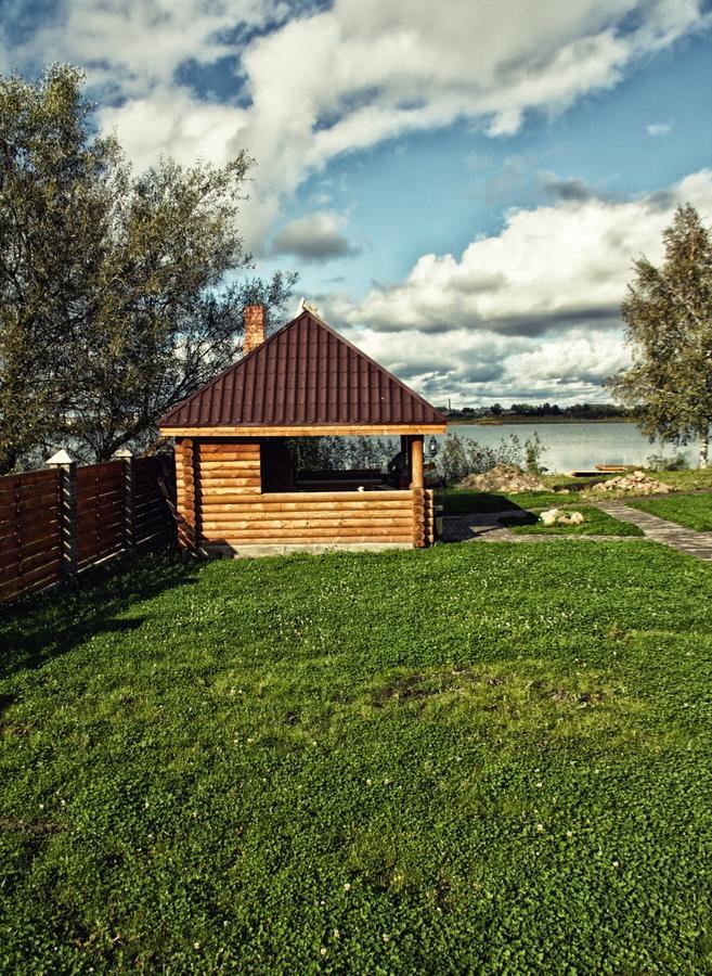 Hotel Falvarak Браслав Екстериор снимка